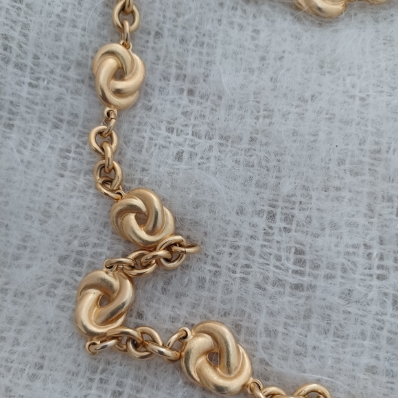 Vintage golden chain - Picture 2 of 2